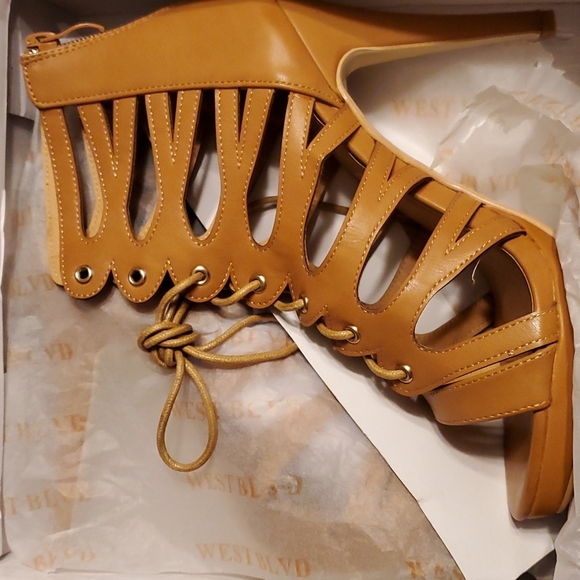 West Blvd Shoes - Women heels